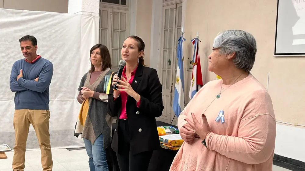 f2e8119e-1eb2-4aa3-8905-8335e6ad76fd