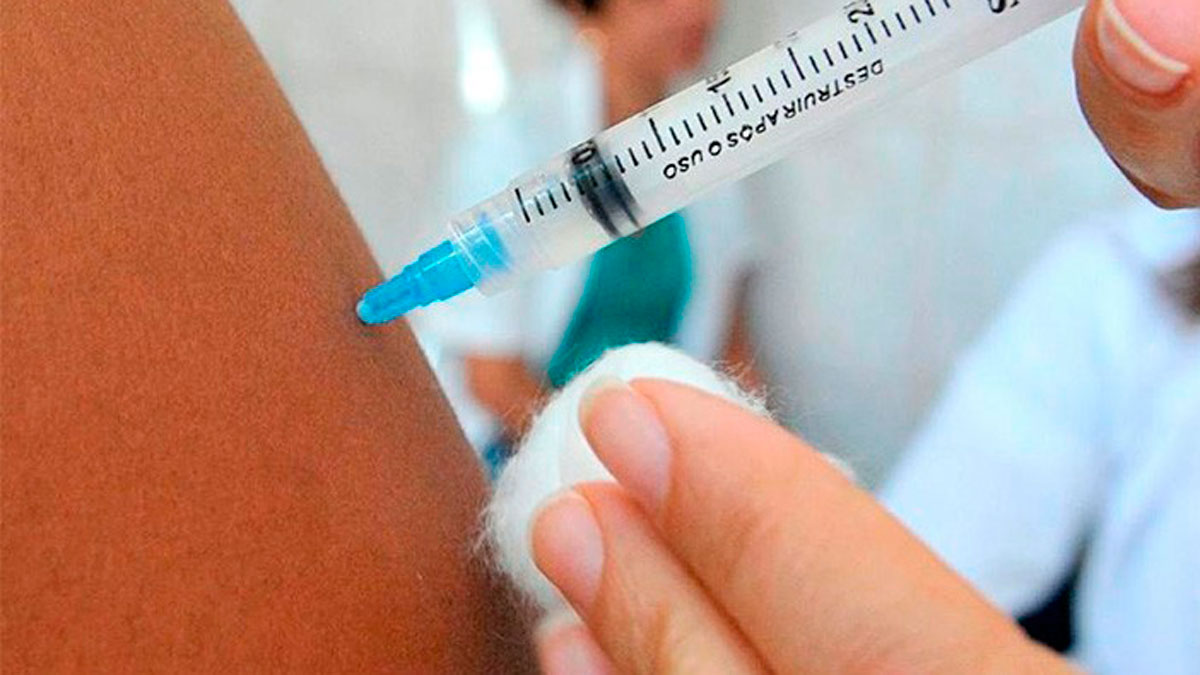 la-vacunacion-antigripal-se-realizara-forma-simultanea-la-aplicacion-dosis-contra-el-covid-santa-fe