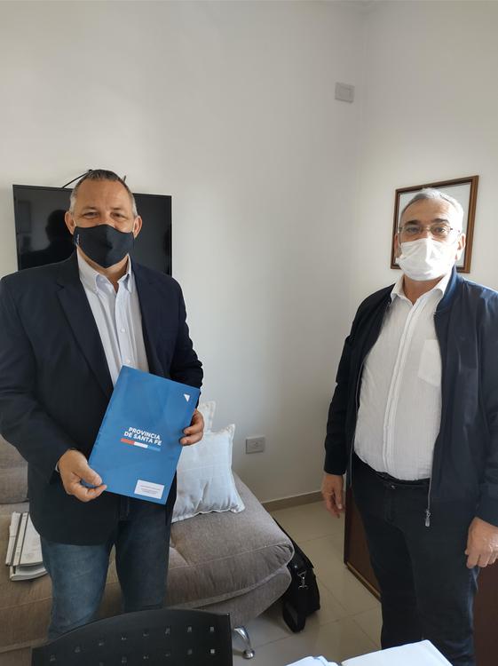 Claudio Gramaglia junto a Alcides Calvo - Resolución para ejecutar 6 viviendas en Vila