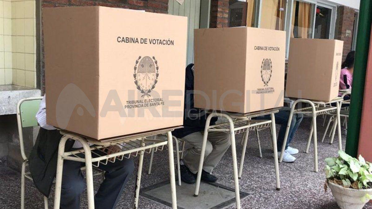 a-nivel-provincial-las-alianzas-inscriptas-son-nueve-frente-progresista-civico-y-social-fpcys-mas-santa-fe-frente-federal-vida-y-familia-juntos-el-cambio-frente-izquierda-y-los-trabajadores-unidad-soberania-popular-