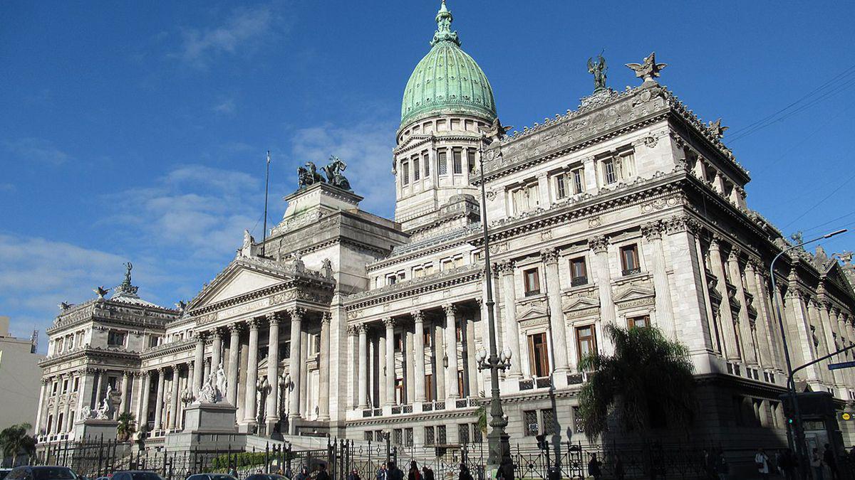 la-provincia-santa-fe-renovara-este-ano-9-sus-19-bancas-la-camara-diputados-la-nacion-ademas-las-tres-bancas-que-tiene-el-senado