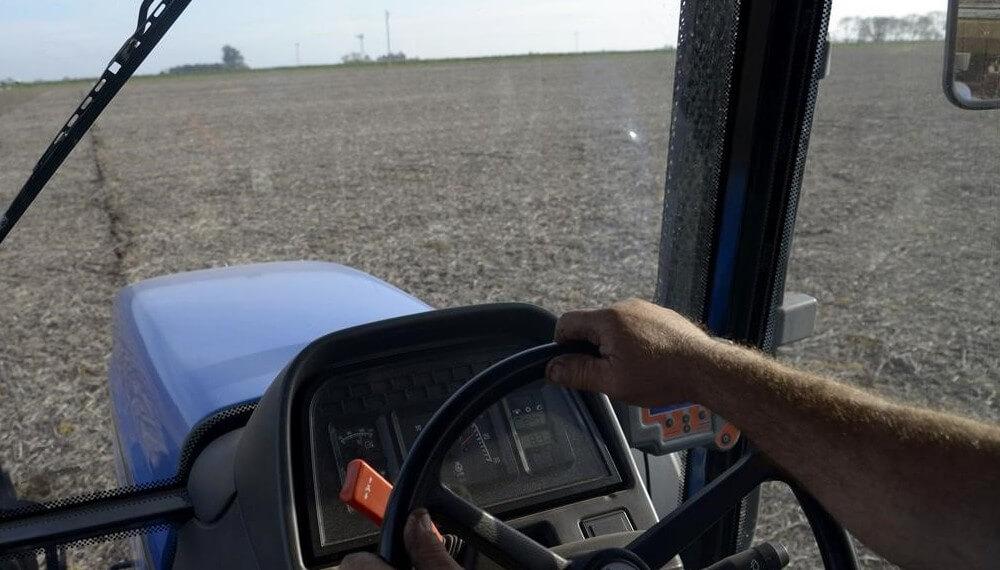 TRACTOR